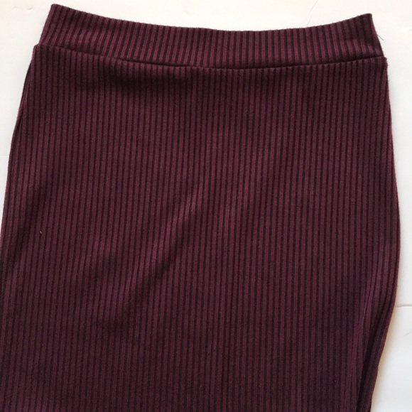 Harlowe & Graham Burgundy Pencil Skirt - Picture 4 of 4